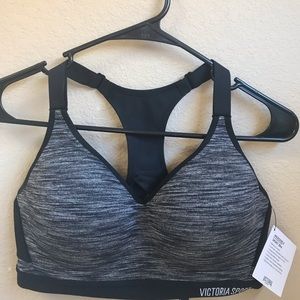 Victoria’s Secret underwire sports bra